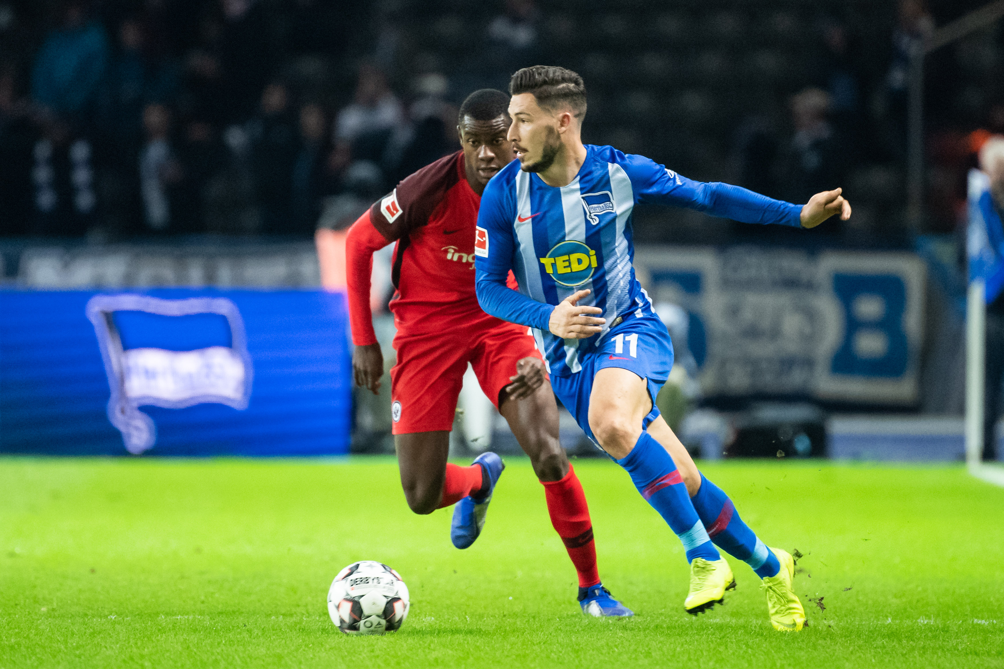 年轻队员的 年轻队员的