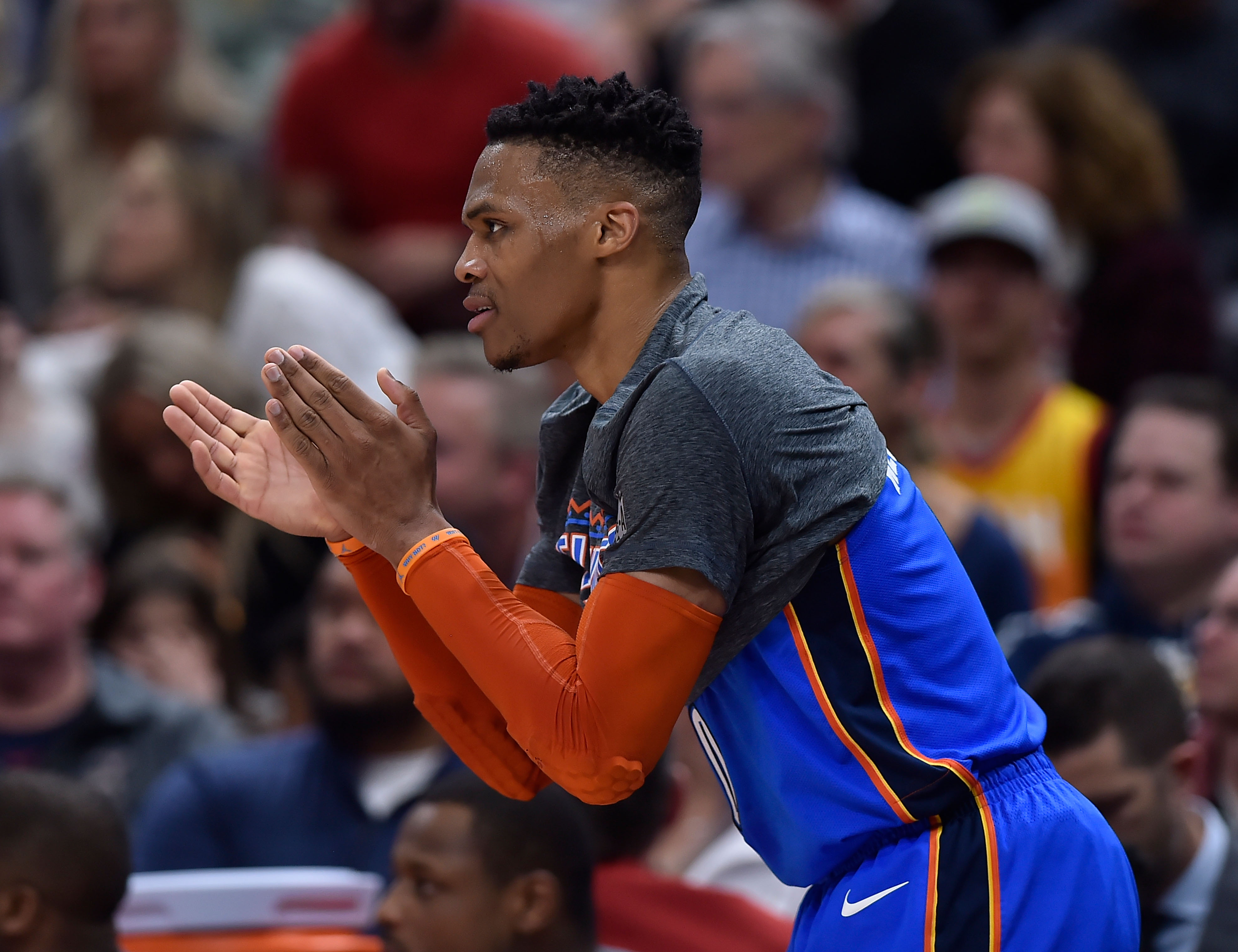 定地打出高 定地打出高