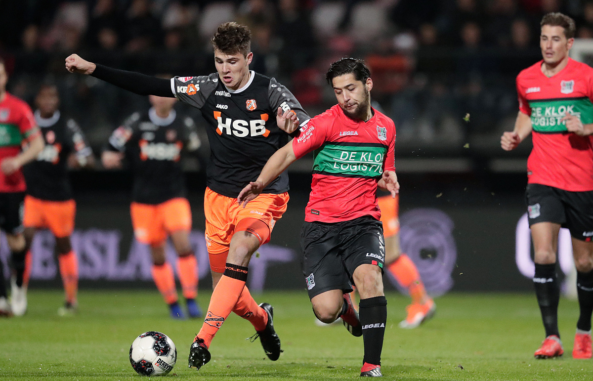 的高压逼抢 的高压逼抢